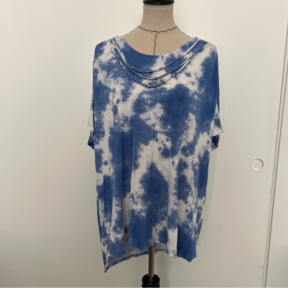 Como vintage blue tie dye top
